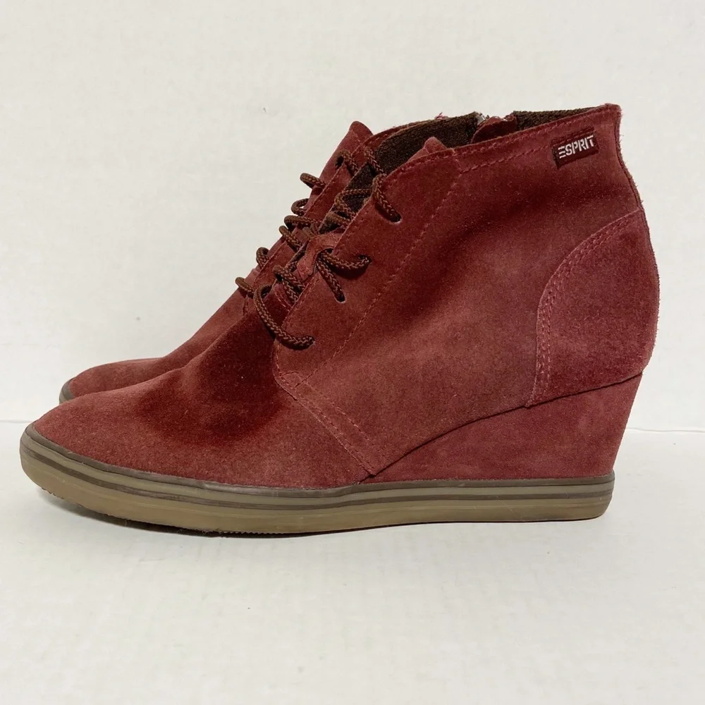 Espirt Lace Up Wedge Bootie Size 40 - 9‎